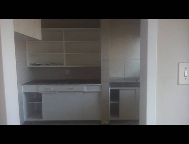 2 bed property to rent in TURF CLUB